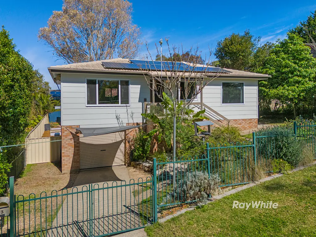 3 Jeffery Place, Moruya, NSW 2537