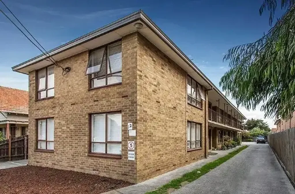 Burnham Real Estate is proud to present this fully renovated unit.