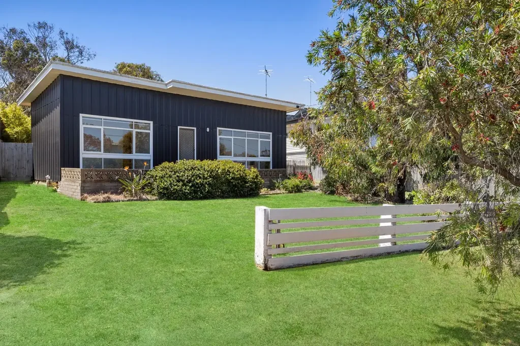 4 Sunningdale Avenue, Jan Juc, VIC 3228