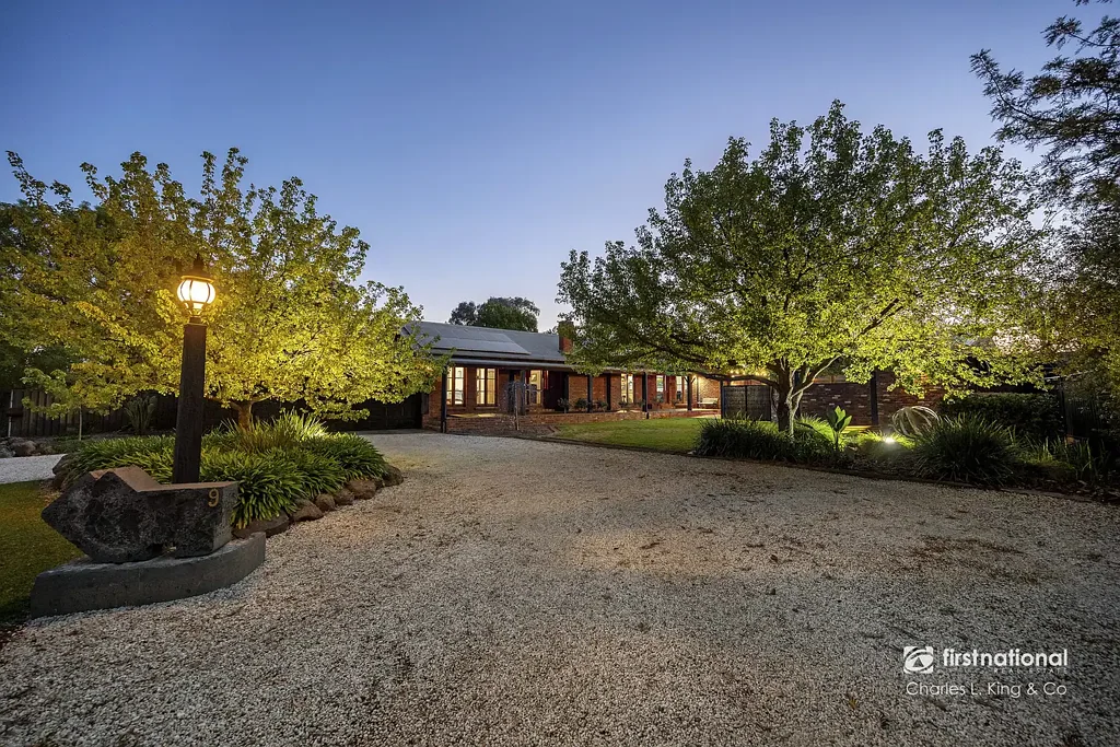 Echuca 5બેડરૂમ A Home, Awesome Shedding - steeped in history