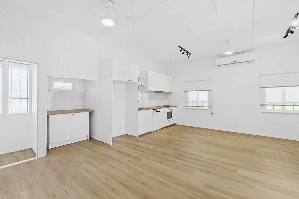 Freshly Renovated 3-Bedroom Home in Berserker - close to shopping centres