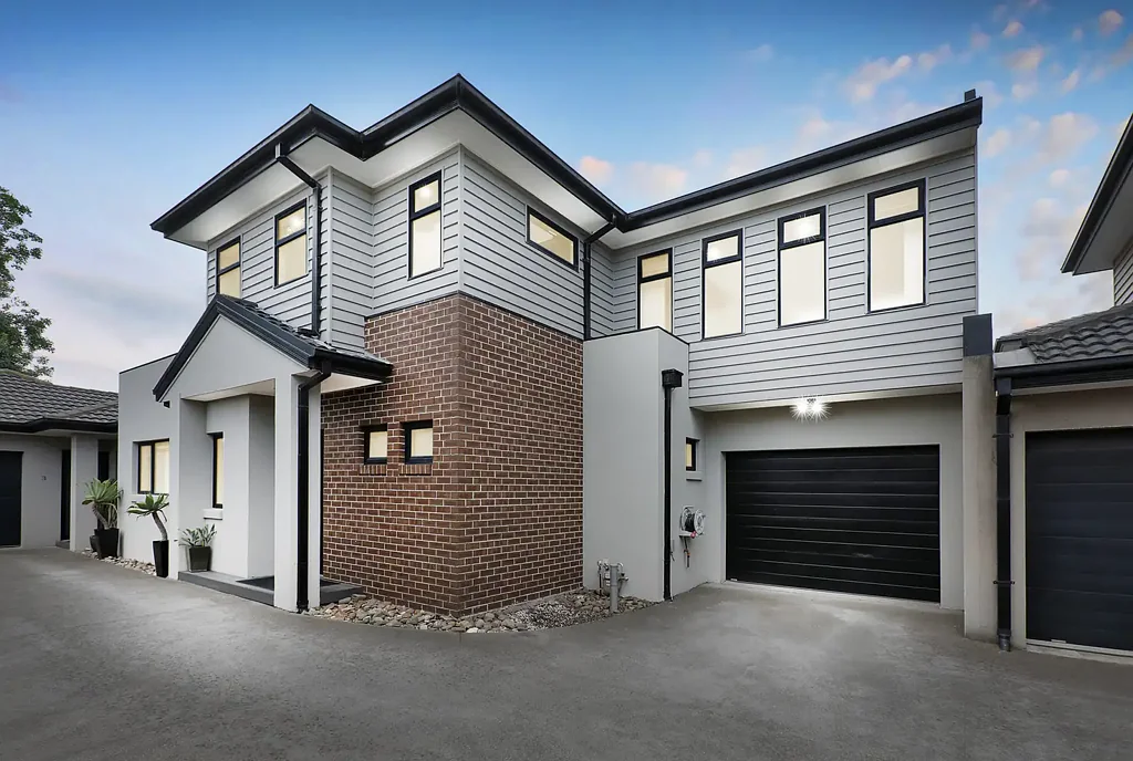 2/68 Corrigan Avenue, Brooklyn, VIC 3012