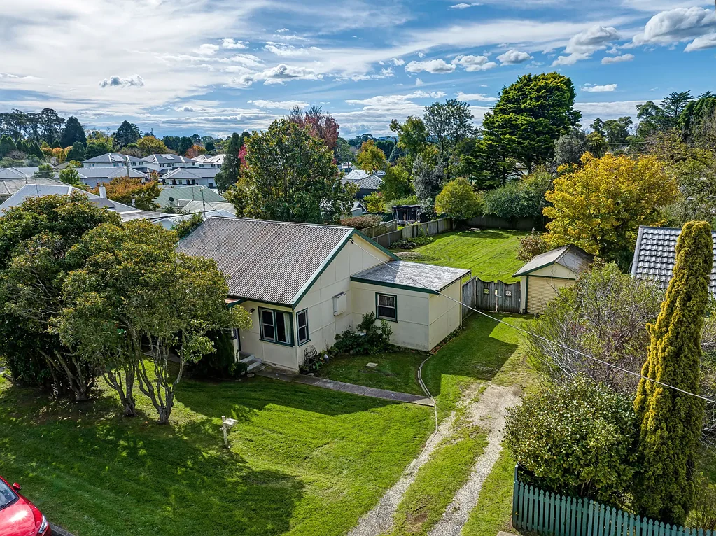 7 Bellevue Avenue, Moss Vale, NSW 2577