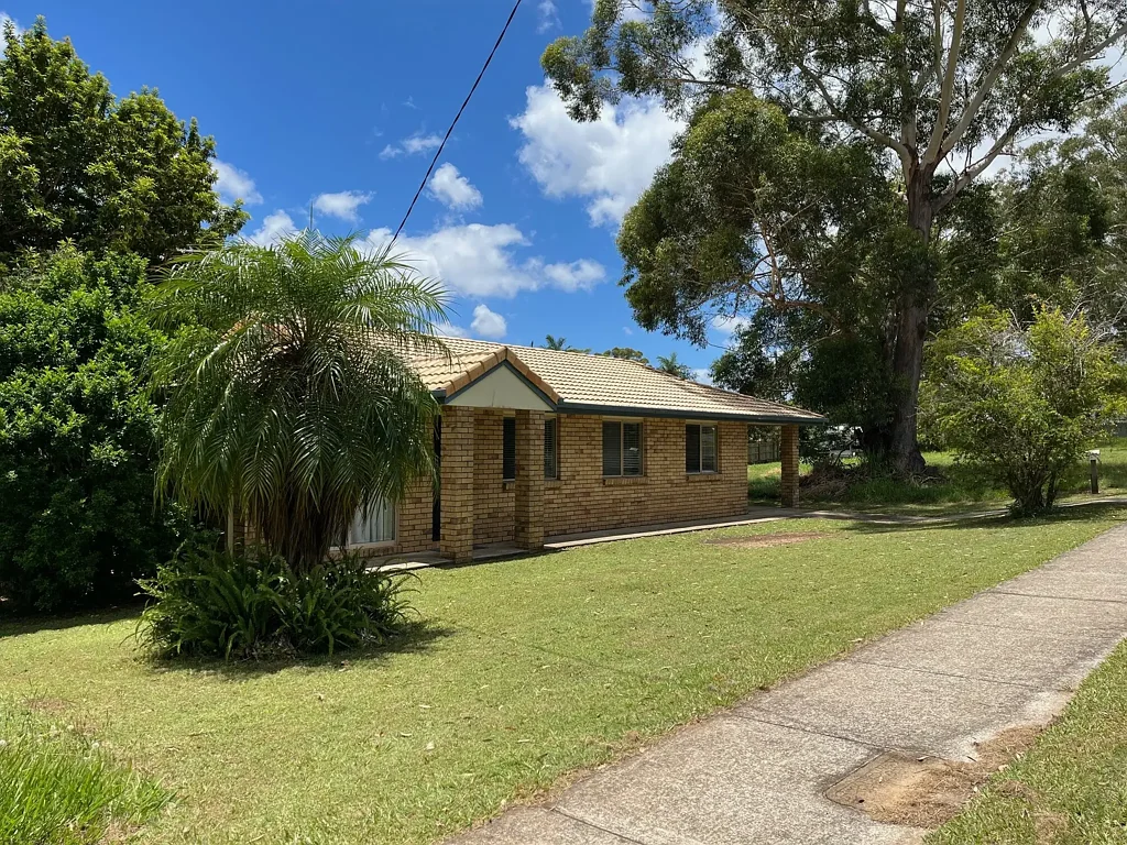 Russell Island 4 Bedroom Four Bedroom Brick & Tile Family Home
