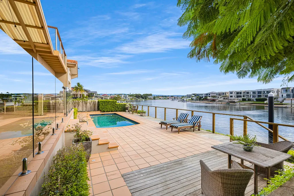 3 Namatjira Court, Broadbeach Waters, QLD 4218