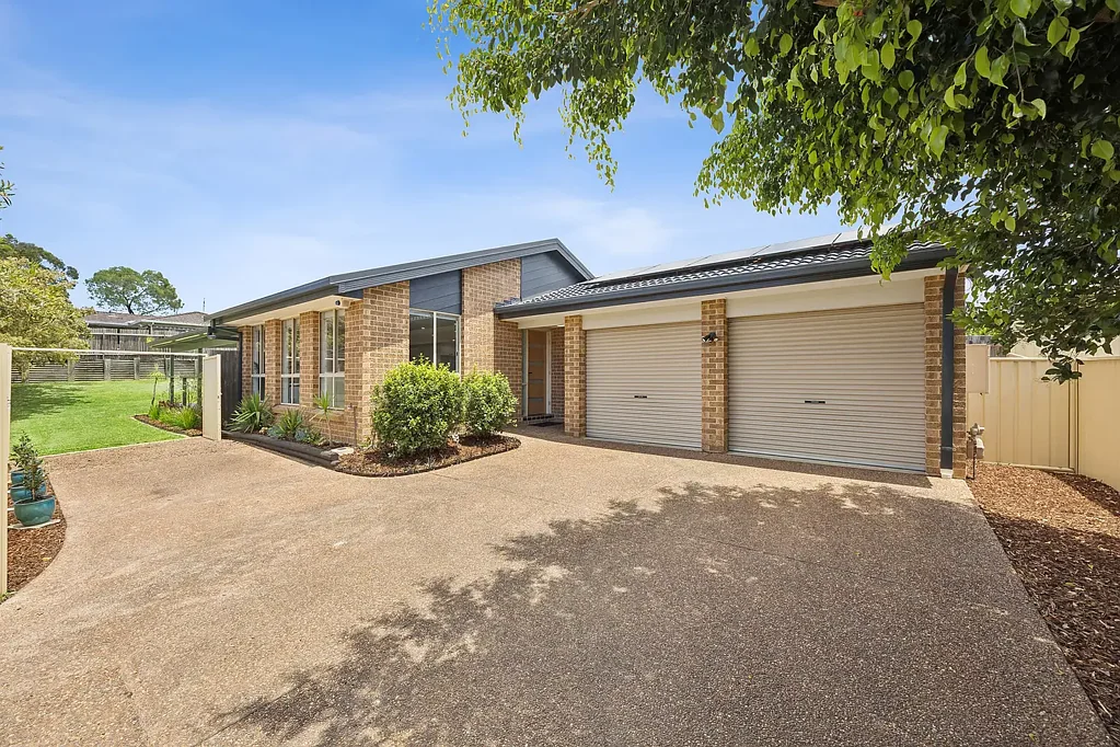 6 Newton Place, Blue Haven, NSW 2262