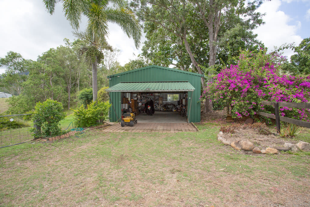 7 MATTHEW ST, FINCH HATTON QLD 4756, 0 habitaciones, 0 baños, House