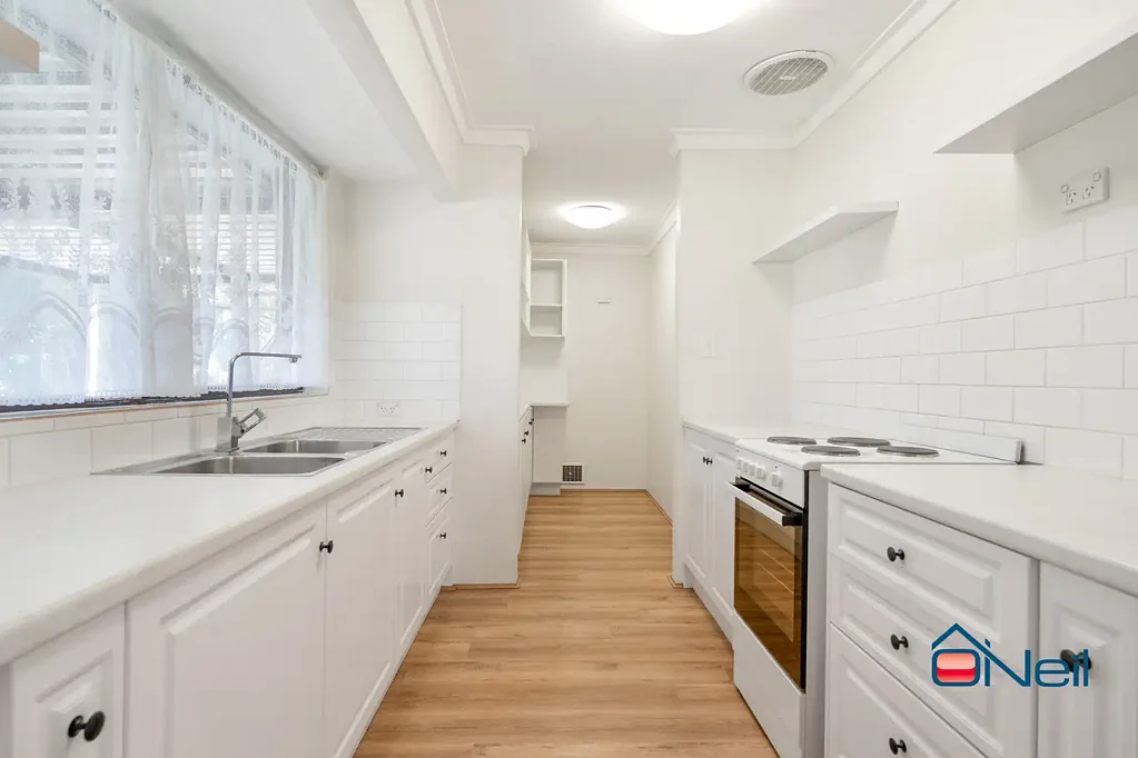 CAMILLO - 3x1 - CHARMING RENOVATED HOME WITH HUGE SHED!