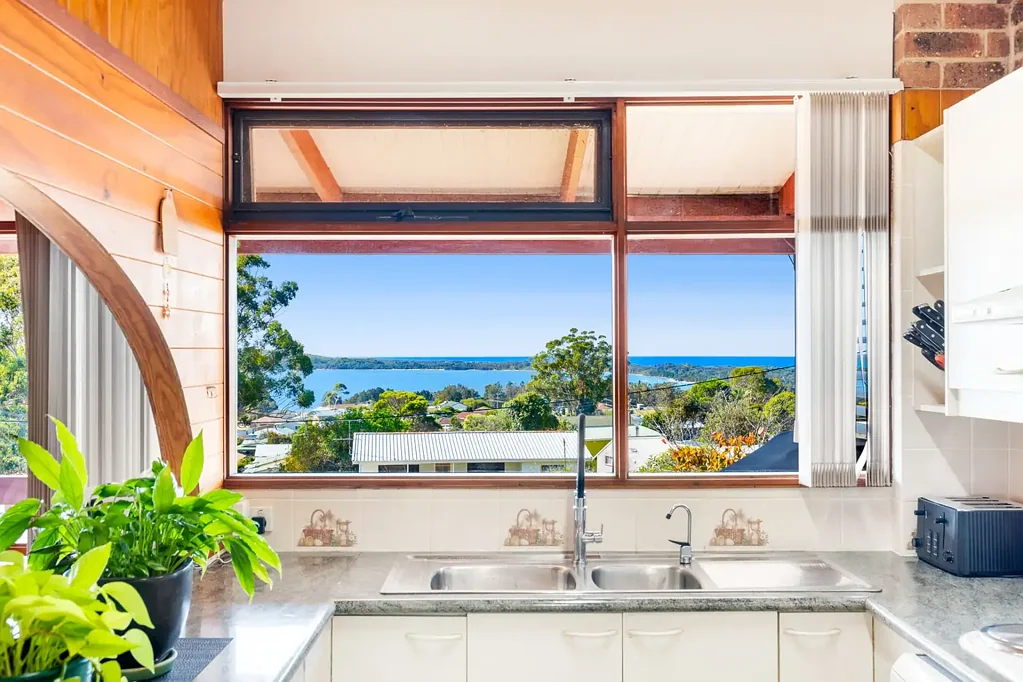 Tuross Head 4 Slaapkamer Coastal Home with Panoramic Views