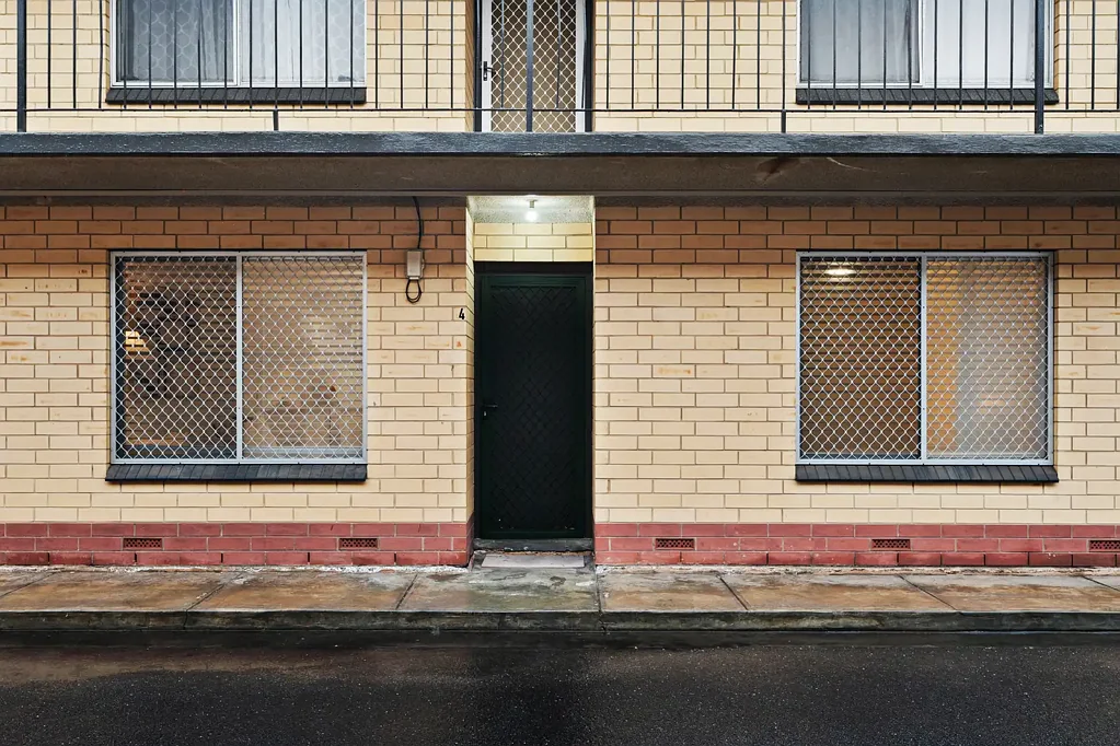 Edwardstown 2房  Simple Living, Great Location