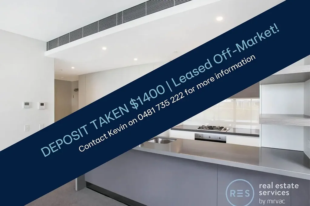 Oversized 2 Bedrooms Apartment with Parking in Green Square