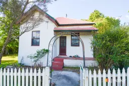 10 LIDSDALE ST, Portland