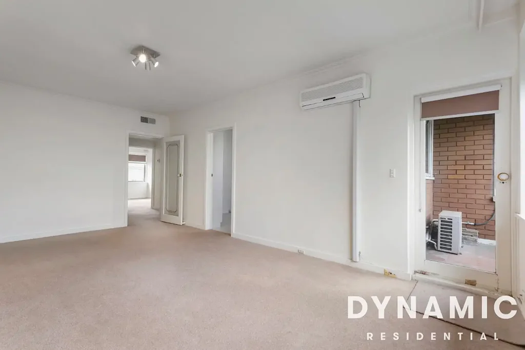 Spacious Toorak Apartment with Parking & Balcony