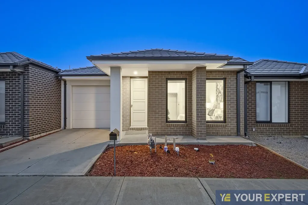 54 Reef Circuit, Clyde, VIC 3978