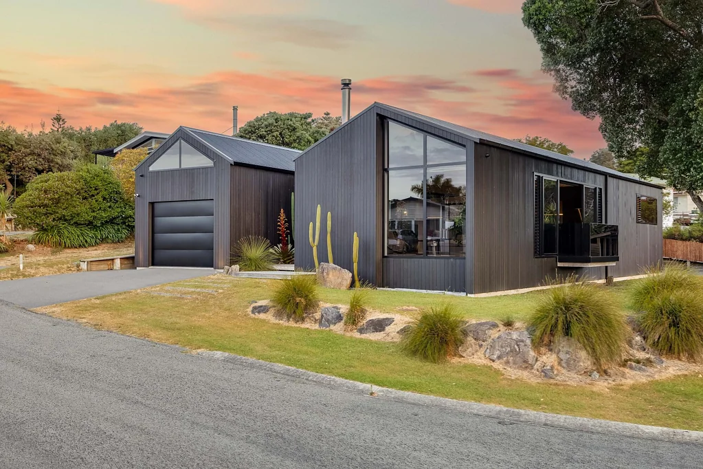 2 Pioneer Crescent, Omaha, Rodney, Auckland