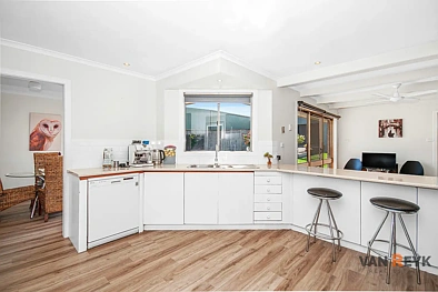 16 Great Alpine Rd, Lucknow, VIC 3875, 3 slaapkamers, 1 badkamers, House