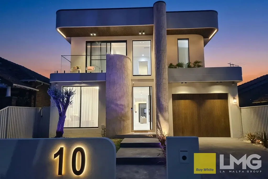 Auburn 7 Bedroom Dual-Living Masterpiece: 7-Bedroom Luxury Estate with Premium Granny Flat