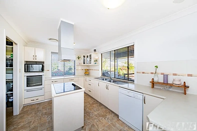98 Cobby Road, Glan Devon, QLD 4615, 4 રૂમ, 3 બાથરૂમ, House
