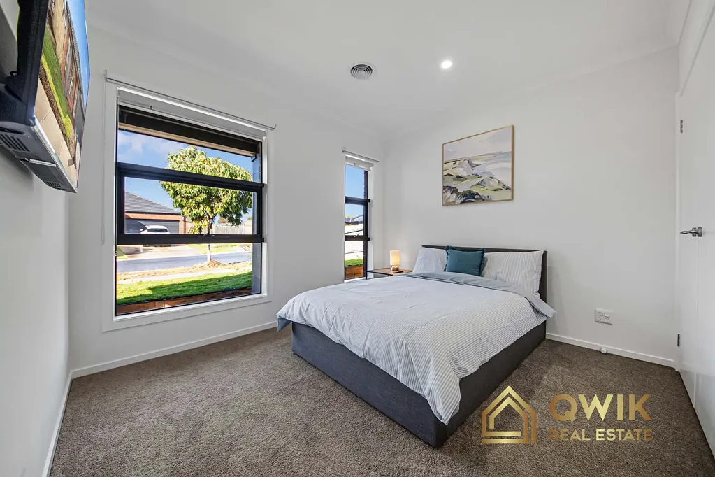 24 Zale Street, Leopold VIC 3224 – Premium Fully Furnished Rooming House