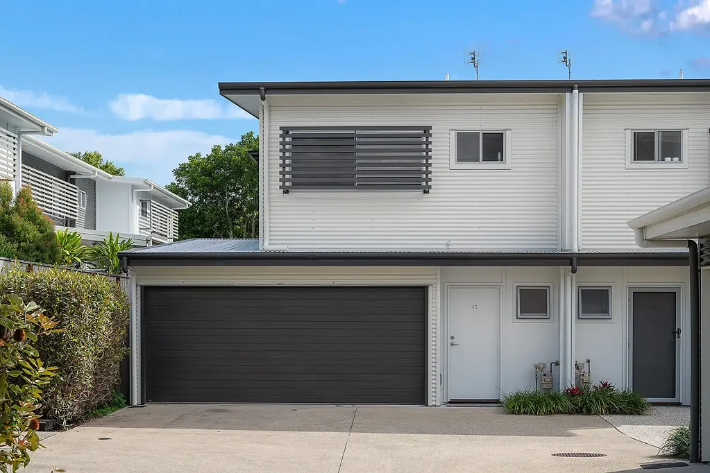 Mountain Creek 2침실 Private, Practical & Perfectly Positioned