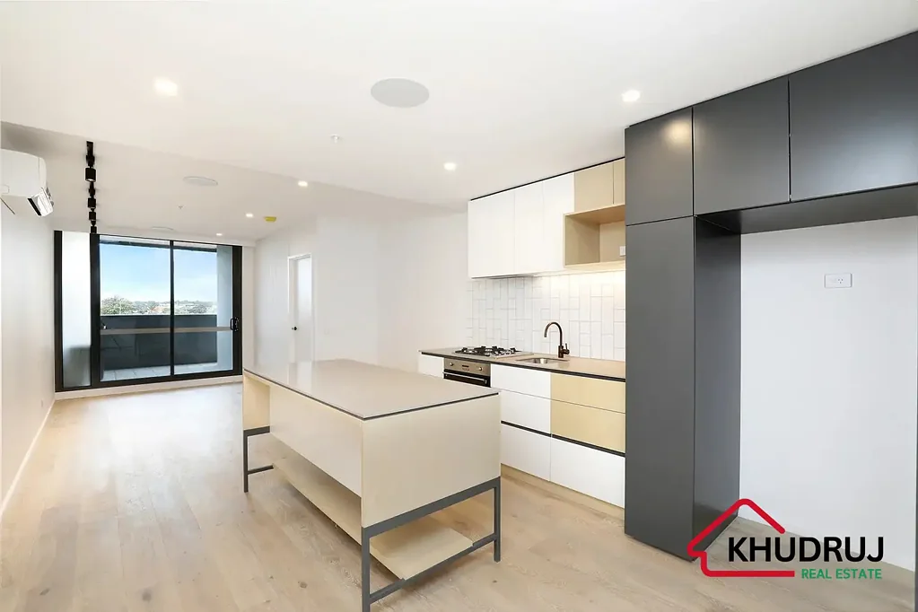 Prime Collingwood Location | Modern Apartment | Excellent Lifestyle