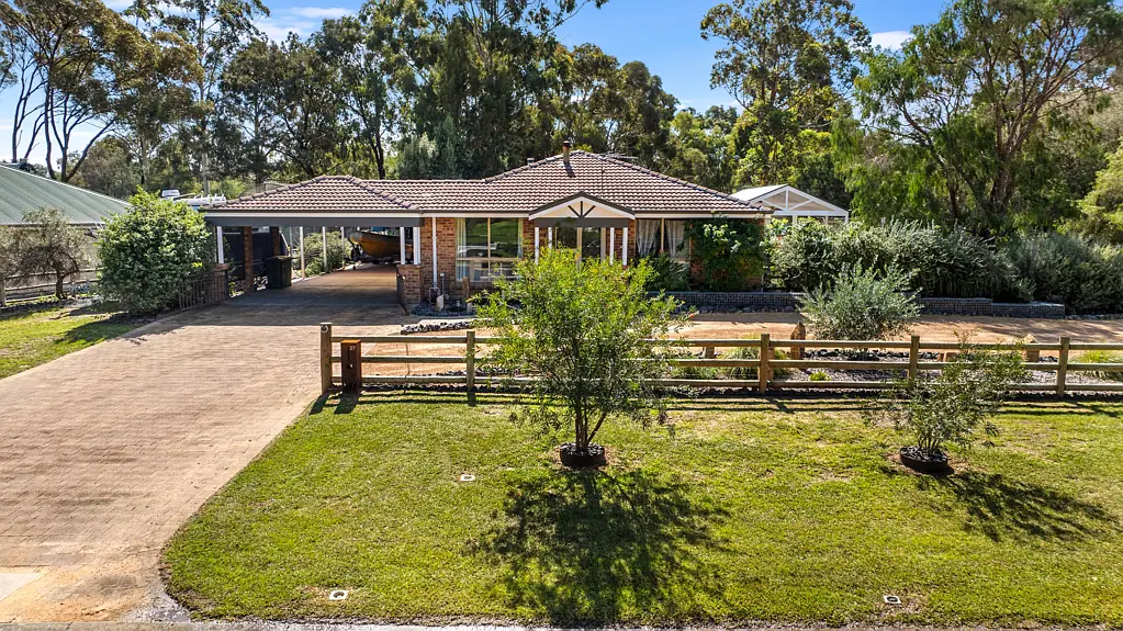 27 Kalgaritch Avenue, West Busselton, WA 6280