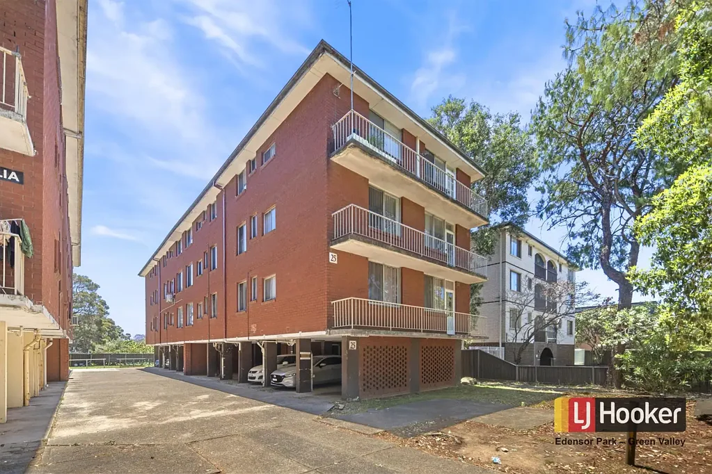 Cabramatta 2房 Cabramatta活力社区 2卧公寓 现代浴室 瓷砖客厅 地板卧室 便利交通 宁静安全 For Sale 2-Bedroom Unit in the Heart of Cabramatta