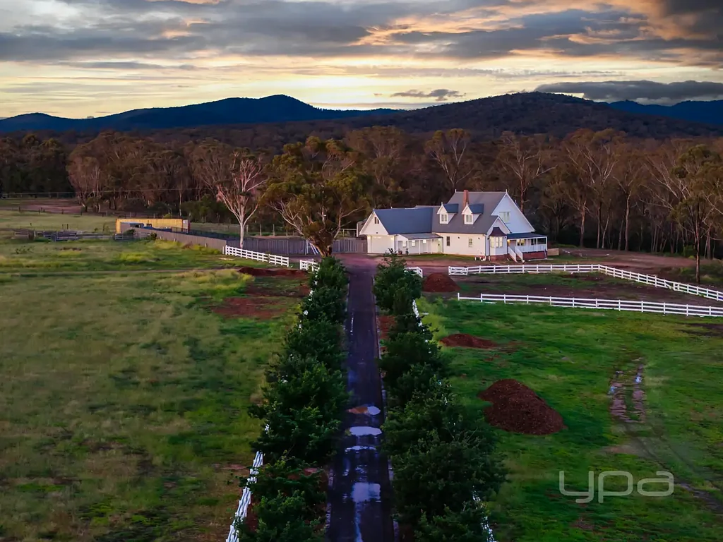 Coimadai 5ห้องนอน Luxurious Living on over 40 Acres (approx.)