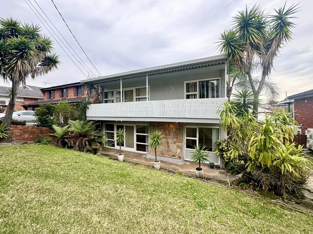 Large Four Bedroom House in Condell Park