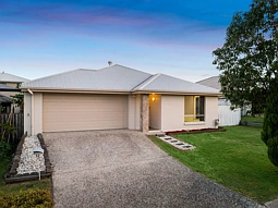 52 Messara Circuit, Durack