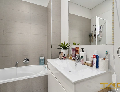 9/373 Great Western Highway, Wentworthville, Parramatta (Northwest suburbs), 2 कमरे, 2 बाथरूम, Unit