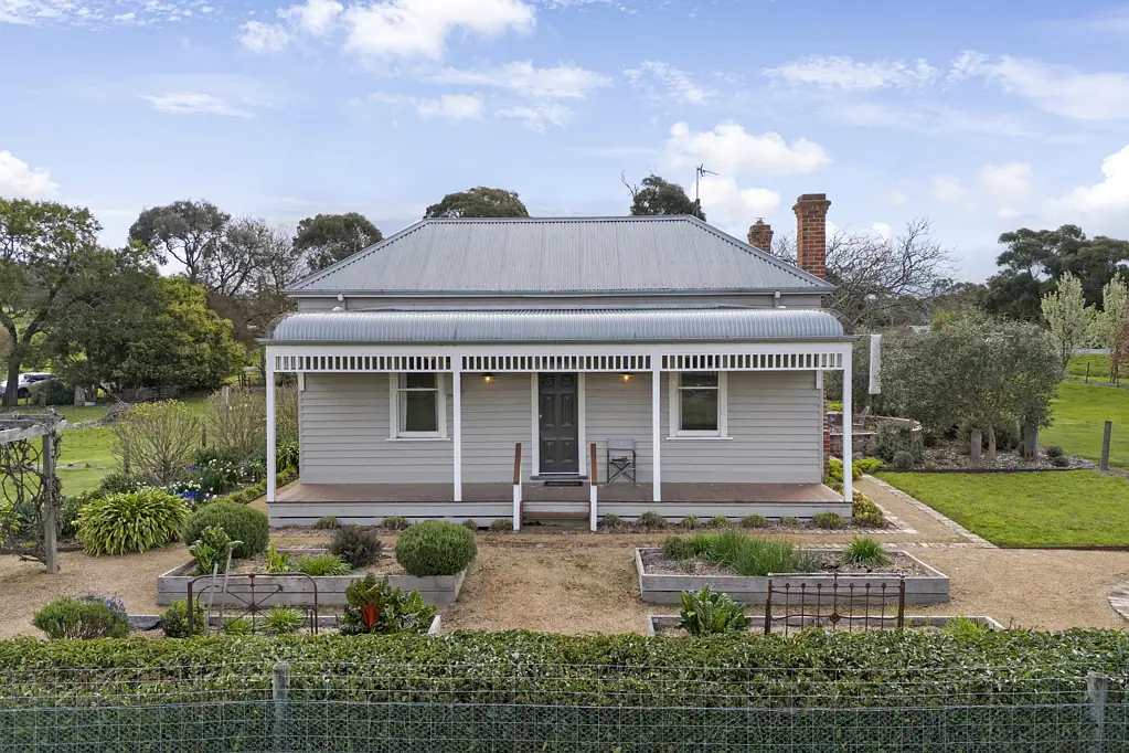 19 Waverley Street, Linton, VIC 3360