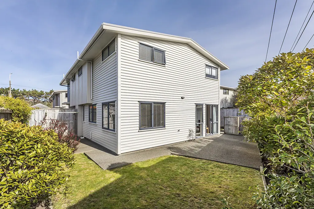 Miramar 3ਬੈੱਡਰੂਮ Superb Sun Filled Townhouse with Private Garden