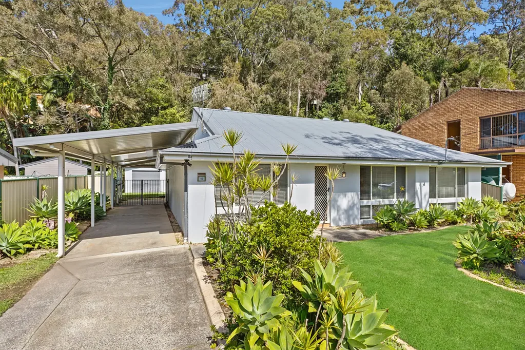 Umina Beach 4બેડરૂમ Family Oasis with Pool on a Spacious 860sqm Block.