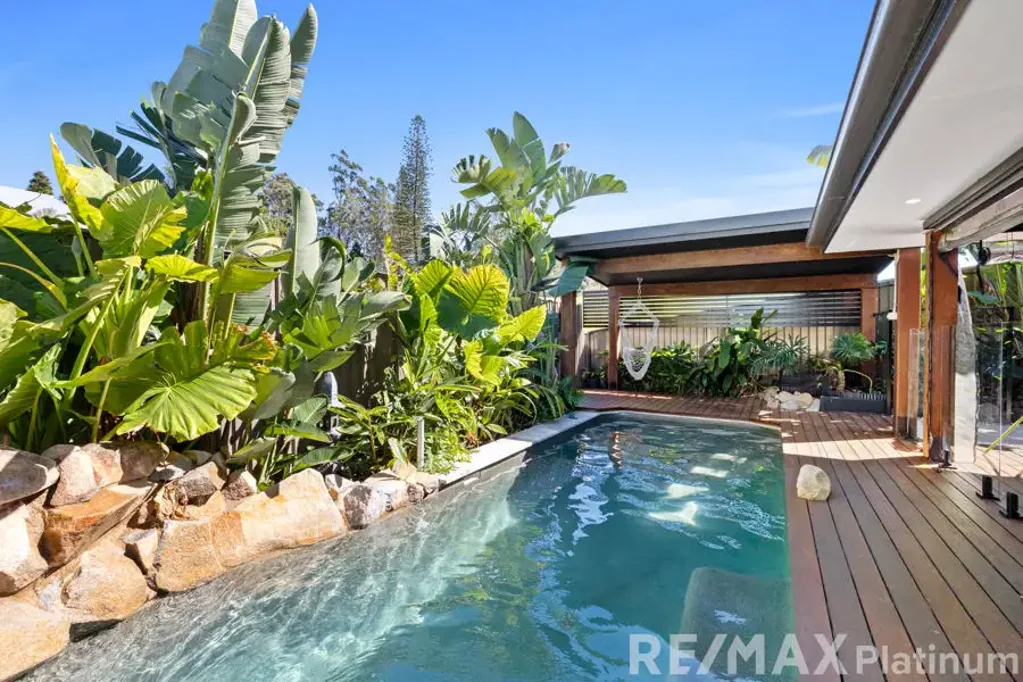 Narangba 4Kwarto Fully Renovated, Luxury Home, Packed with Emotion!