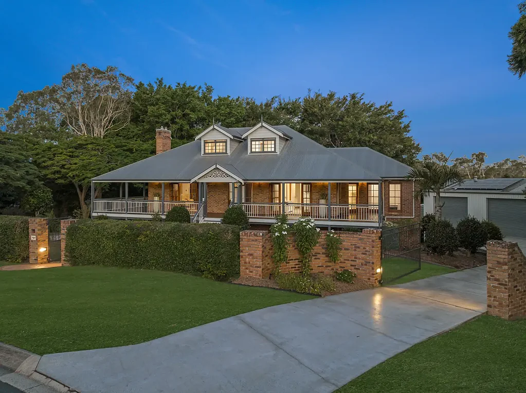 Mango Hill 5Zimmer Freshwater Manor | A Queenslander Estate of Scale & Character in Mango Hill