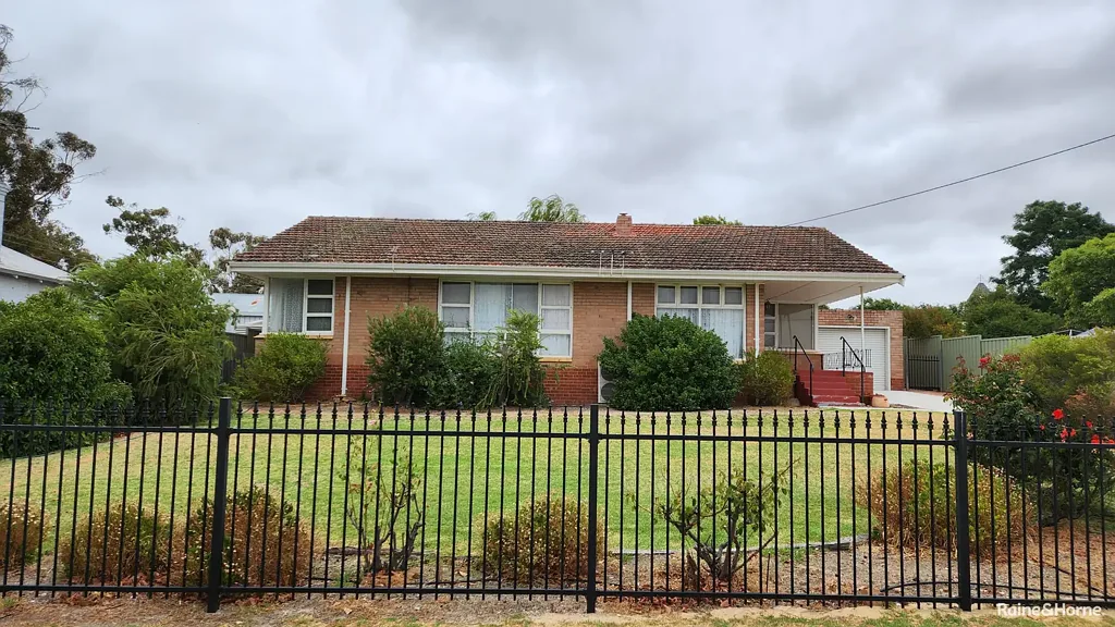Kojonup 4Habitaciones Charming Family Brick and Tile Home in Kojonup