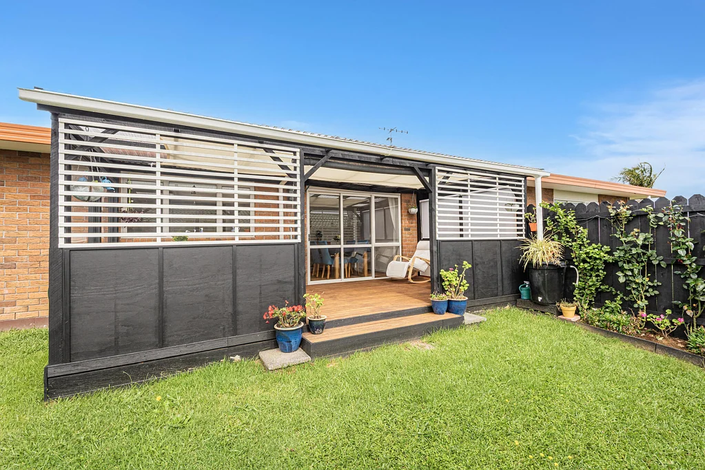 Tikipunga 3 Bedroom Just Perfect ... but you need to get inside!