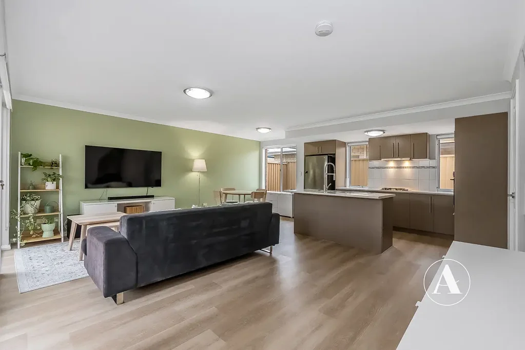 Southern River 3Moenga Fresh Two-Storey Living in a Prime Southern River Location!