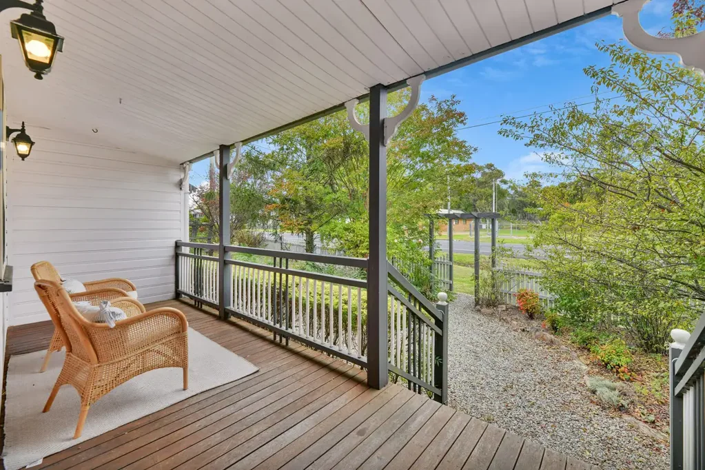 66 Wallangarra Road, Stanthorpe, QLD 4380