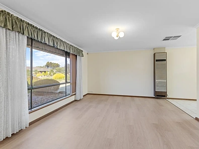 11 Larrimah Road, Morphett Vale, SA 5162, 3房, 1浴, House