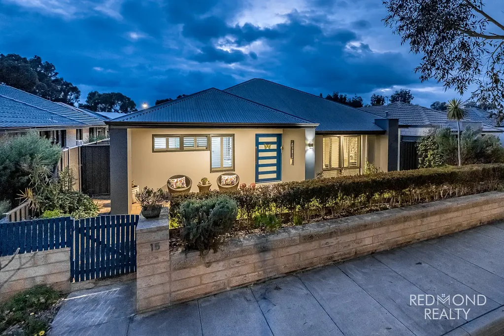 Yanchep 4Phòng ngủ GOLF ESTATE LIVING OPPOSITE GREENSIDE PARK!