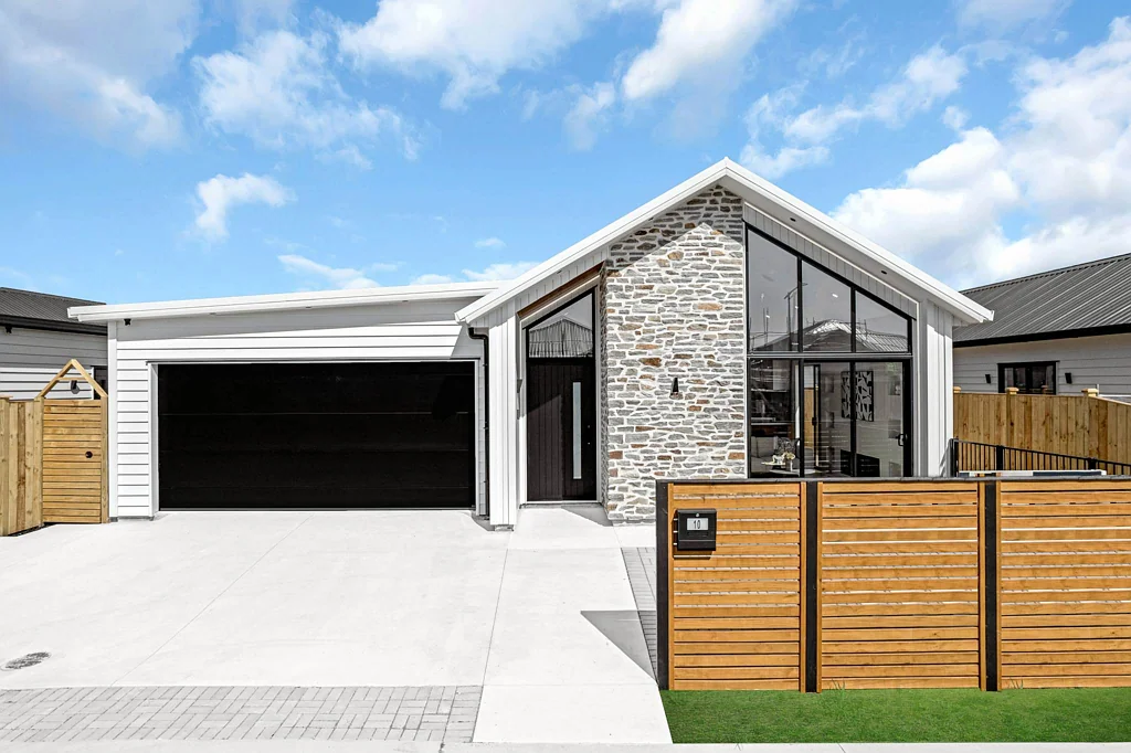 10 Tuwai Crescent, Papakura, Auckland
