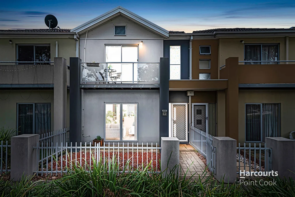 18 Picton Lane, Point Cook, VIC 3030