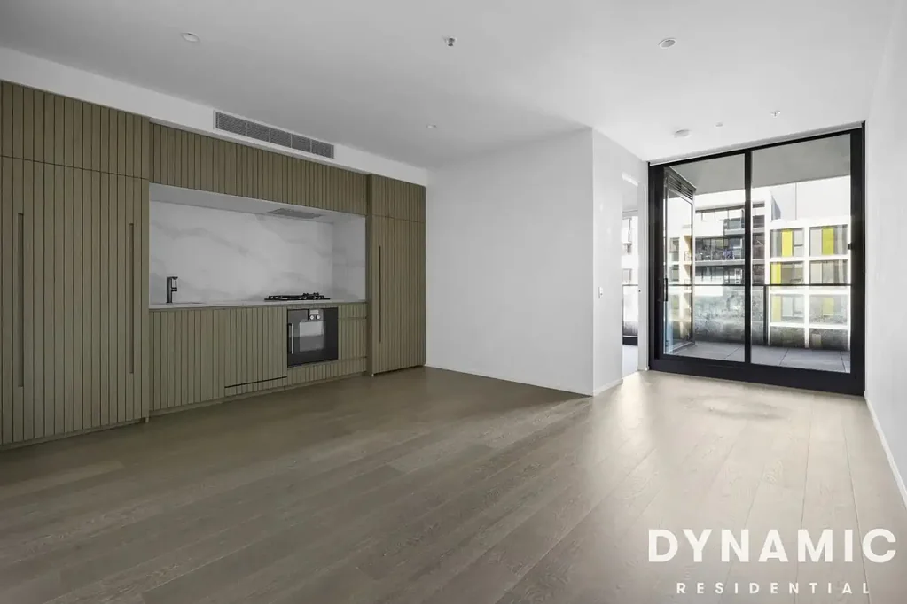 Modern 1-Bedroom Apartment with Garden View