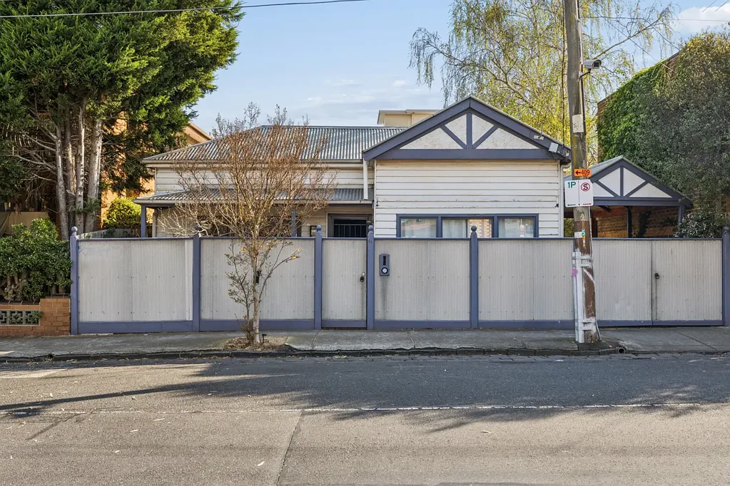Yarraville 3कमरा Immediate livability and infinite possibilities