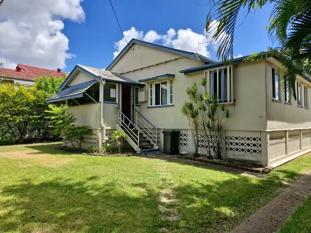 Low set 2 Bedroom Home- Ideally located