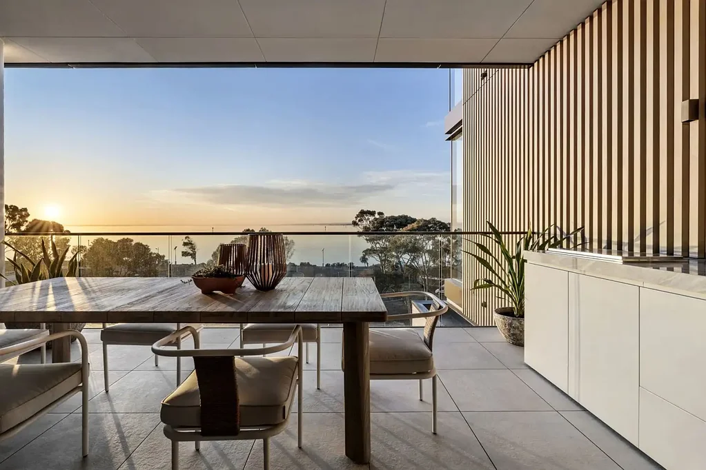 Rippleside 3બેડરૂમ Luxury Sub Penthouse With Bay Views