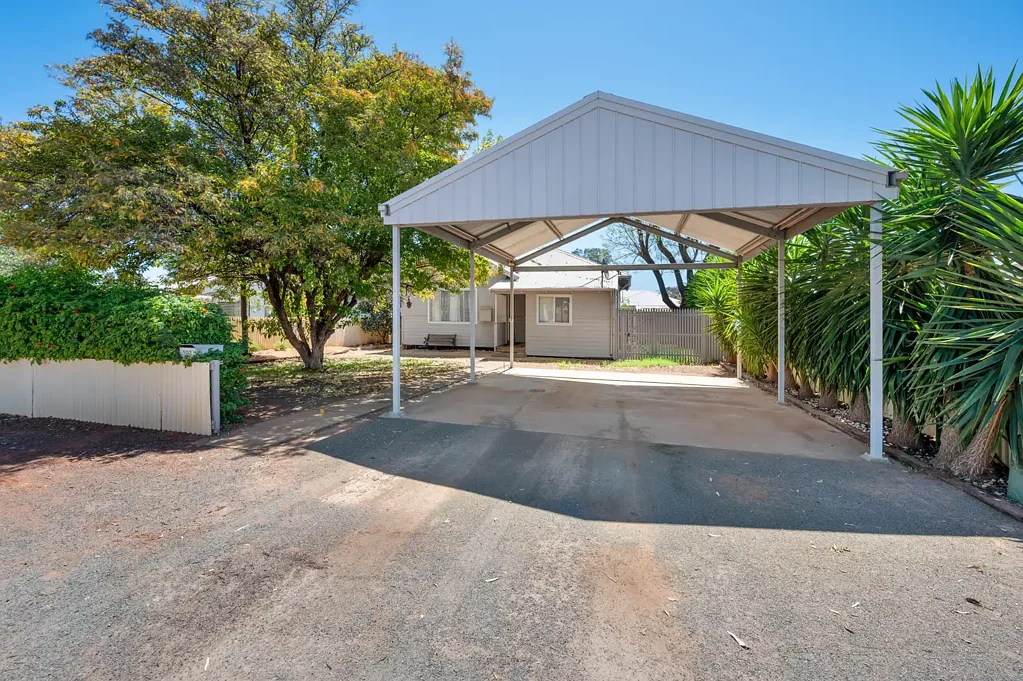 102 Lewis Street, Lamington, WA 6430