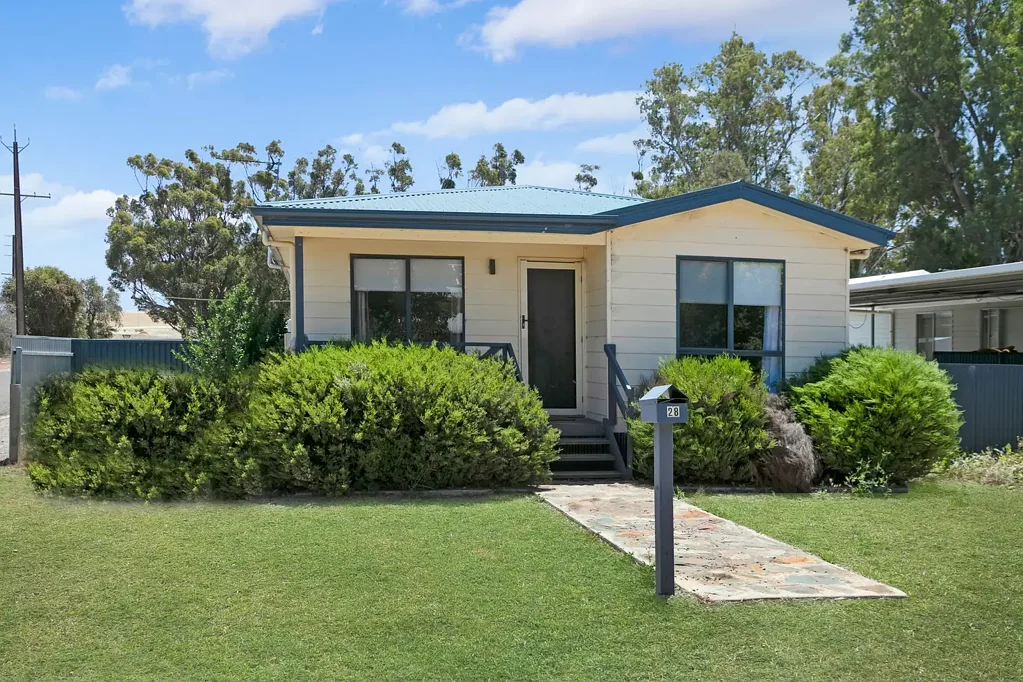28 Houghton Street, Jamestown, SA 5491